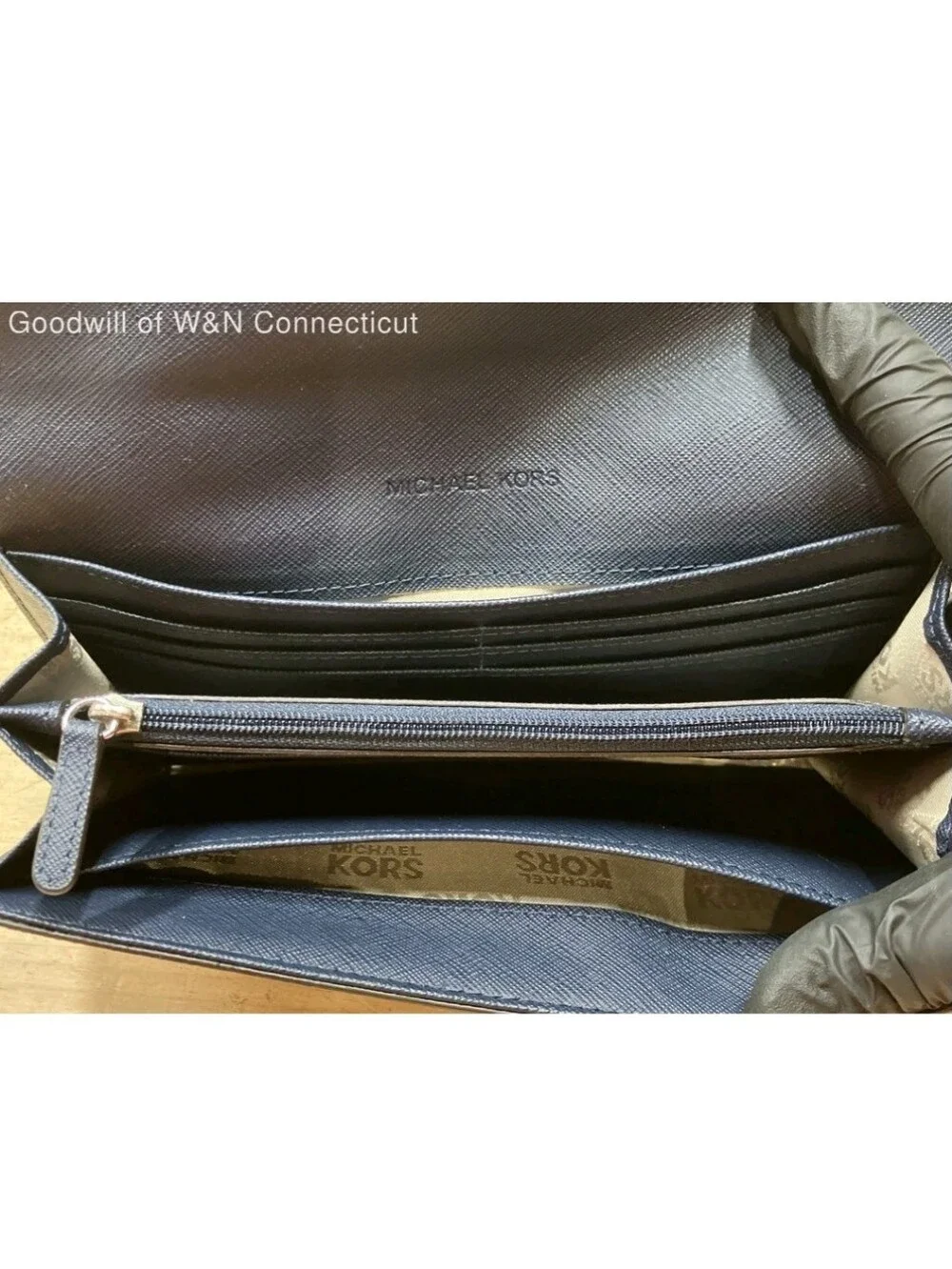 Michael Kors White/Gray Signature Continental Wallet